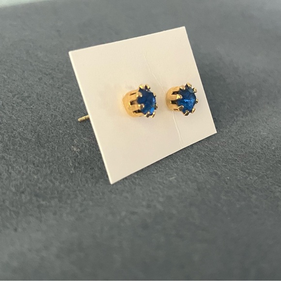 Vintage Sapphire Gold tone studs! September birthstone! - Picture 3 of 5